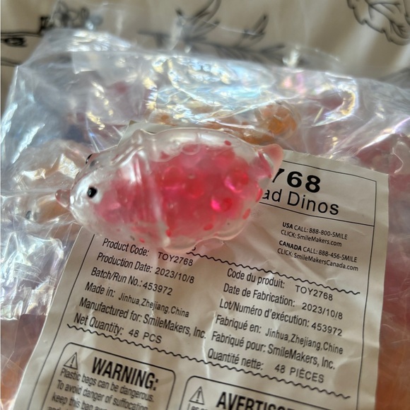 Large Bag Of 48 Assorted Water Beads Dinos Squishy Toys ￼ - Picture 4 of 6